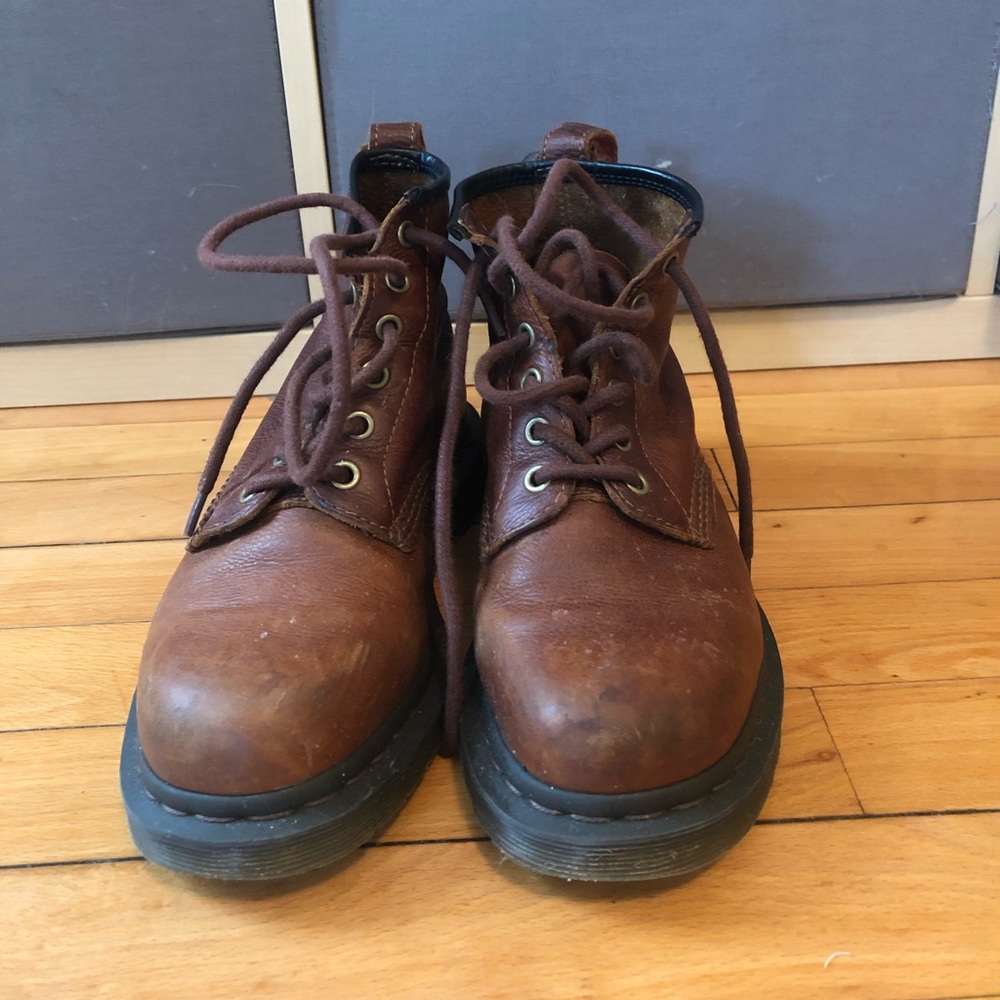 Barely used Doc Martens boots, unisex